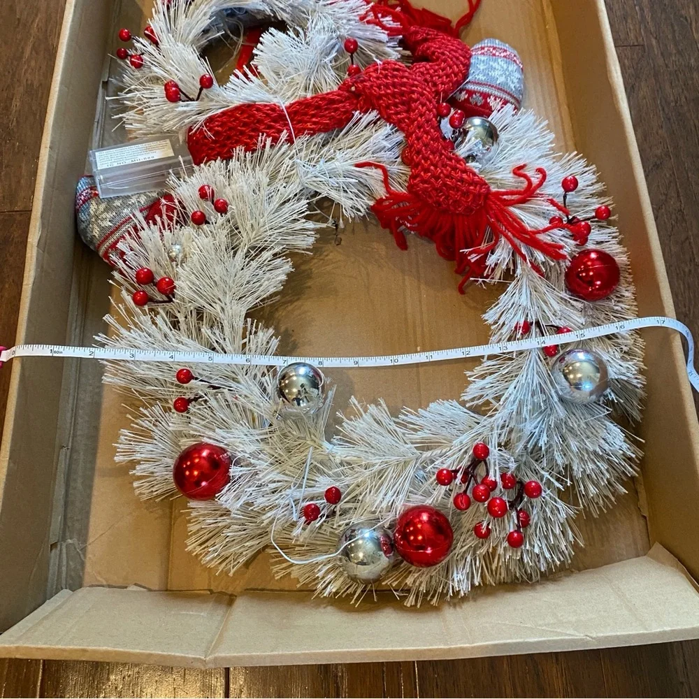 Light Up Snowman Wreath – White & Red – Christmas Holiday Decor